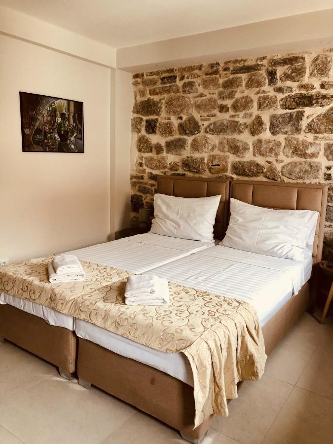 Guesthouse Giraffe Donja Lastva Eksteriør billede